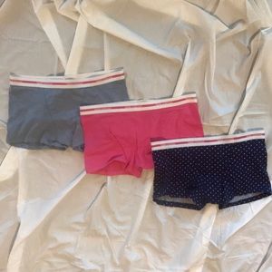Box 2- 3 pairs Hanes boyshorts